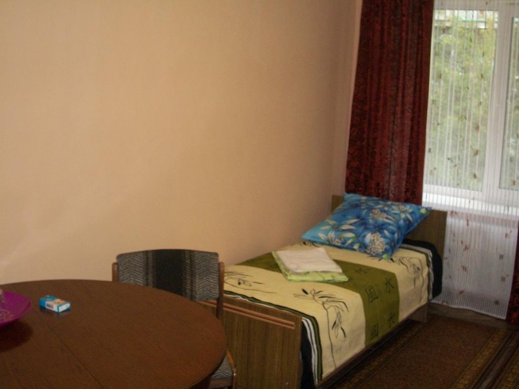 Hotel Pivdennyi Oleksandriia Habitación foto